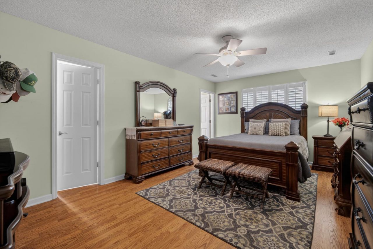 256 Ridge Lake Drive Photo 18