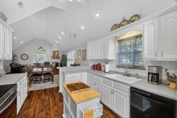 256 Ridge Lake Drive photo 4