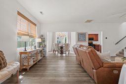 9661 Wilhammer Court photo 4