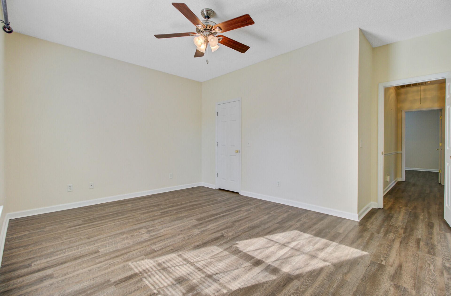 100 Bridgetown Road Photo 13