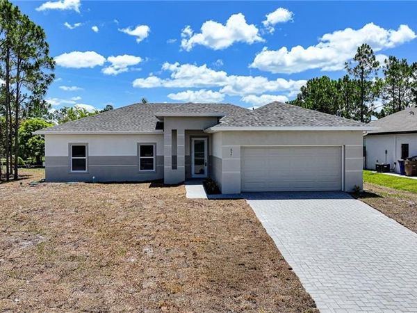 657 Crabtree CT , LEHIGH ACRES, FL 33974