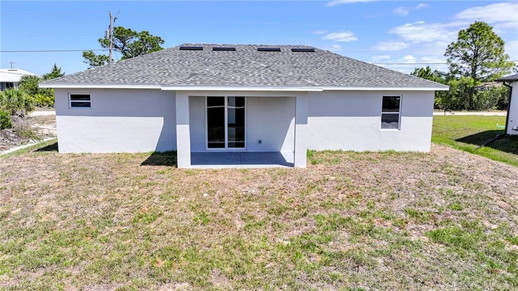 657 Crabtree Ct, Lehigh Acres, FL 33974 Photo