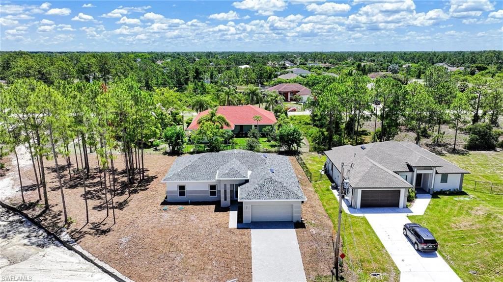 657 Crabtree Ct, Lehigh Acres, FL 33974 Photo