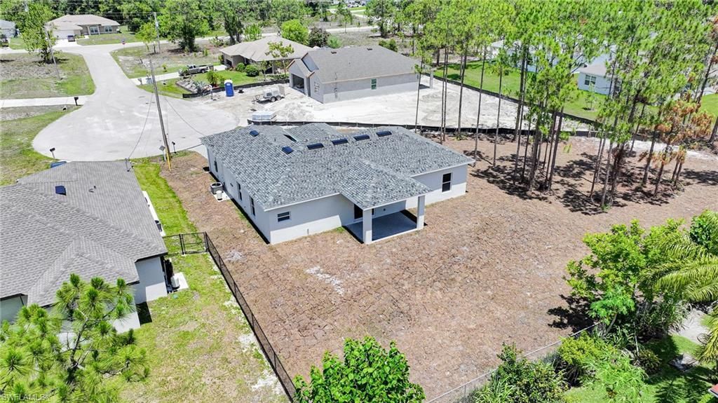 657 Crabtree Ct, Lehigh Acres, FL 33974 Photo