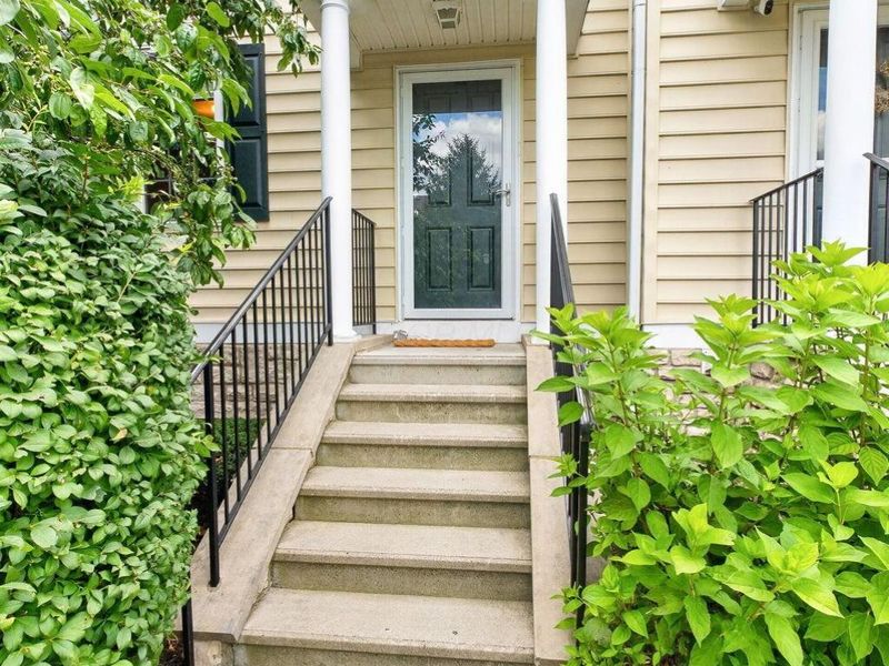 7223 Colonial Affair Drive, Unit 12, New Albany, OH 43054 Photo 3