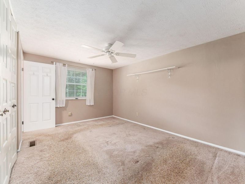 7333 Schoolcraft Lane, Columbus, OH 43235 Photo 17