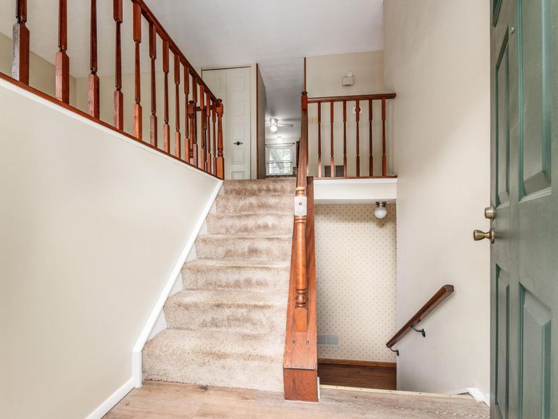 7333 Schoolcraft Lane, Columbus, OH 43235 Photo 4