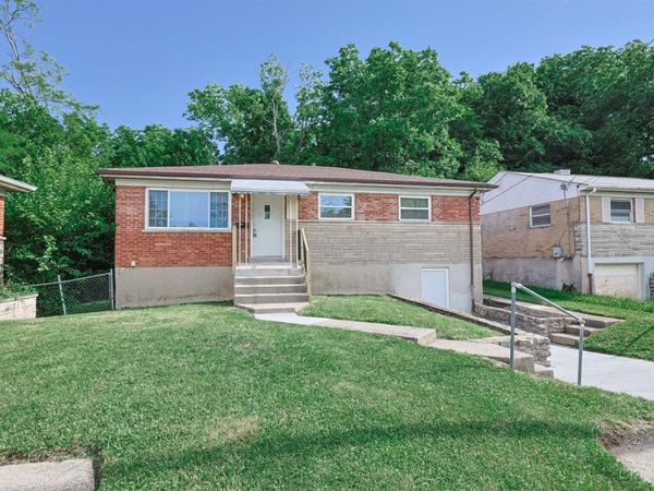 3065 Aquadale Lane, Cincinnati, OH 45211