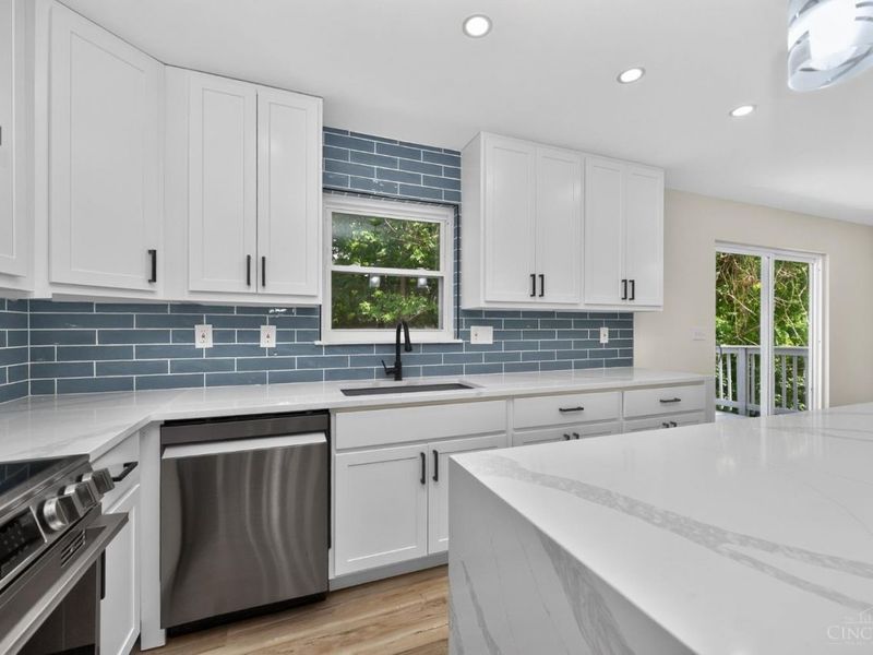 4074 E Kemper Road, Sharonville, OH 45241 Photo 12