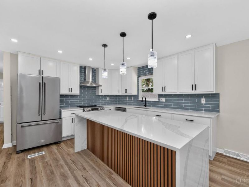 4074 E Kemper Road, Sharonville, OH 45241 Photo 13
