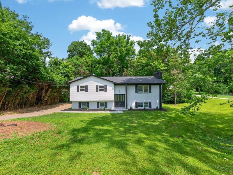 4074 E Kemper Road, Sharonville, OH 45241 Photo 2
