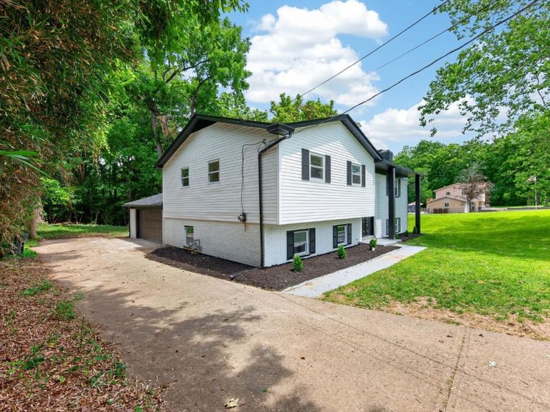 4074 E Kemper Road, Sharonville, OH 45241 Photo 4