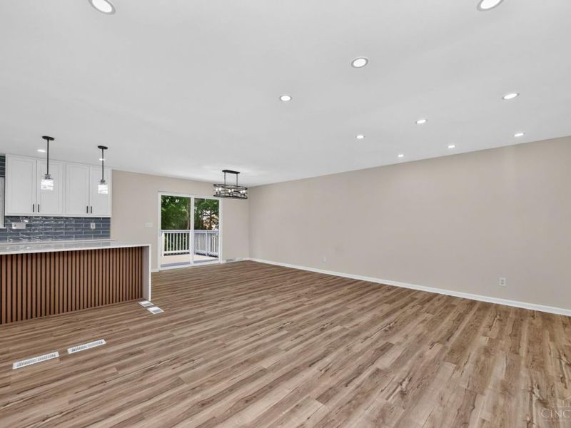 4074 E Kemper Road, Sharonville, OH 45241 Photo 8