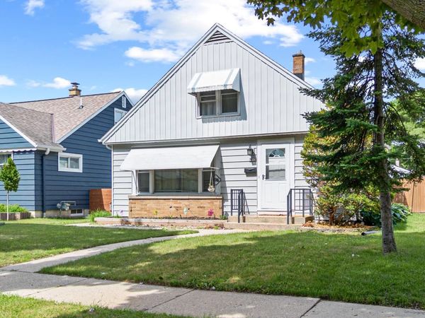 3813 N 81st STREET, Milwaukee, WI 53222