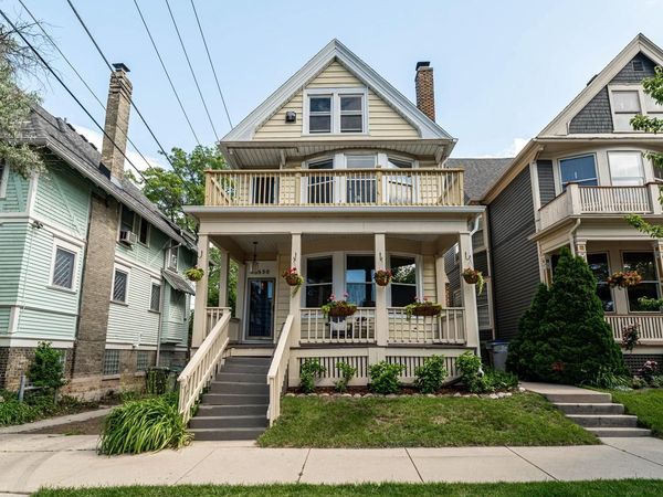 1550 E Irving PLACE, Milwaukee, WI 53202