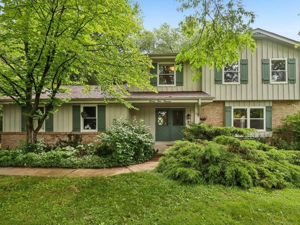7400 N Pierron ROAD, Glendale, WI 53209