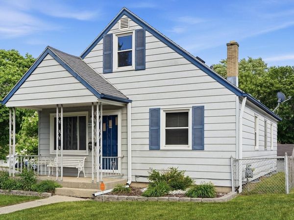 8001 W Kathryn AVENUE, Milwaukee, WI 53218