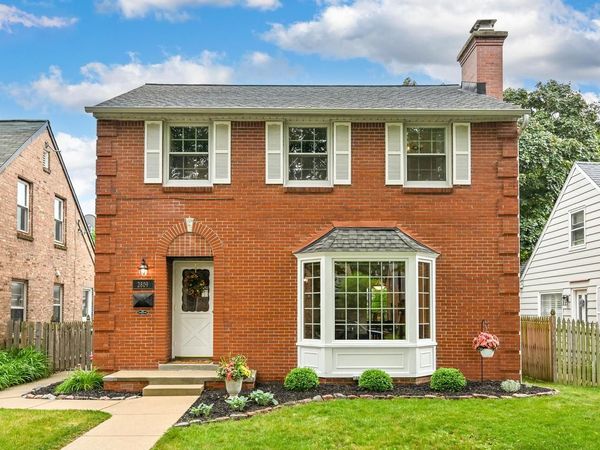 2809 N 77th STREET, Milwaukee, WI 53222