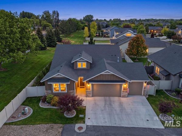 4126 S Lava Springs Loop, Nampa, ID 83686