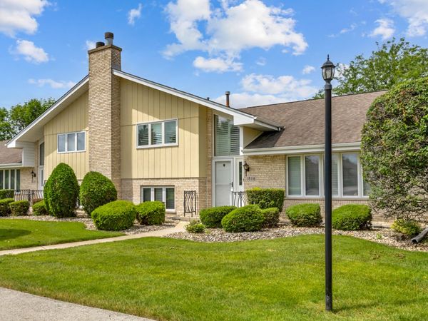 18116 John Charles Drive , Orland Park, IL 60467
