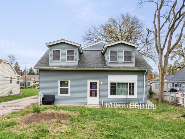 16W583 2ND Court , Bensenville, IL 60106