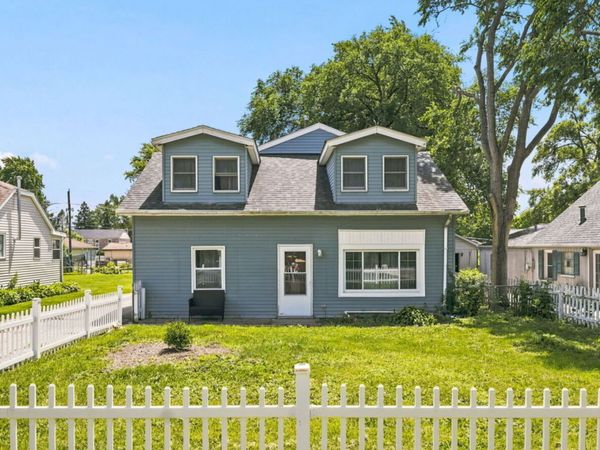 16W583 2ND Court , Bensenville, IL 60106