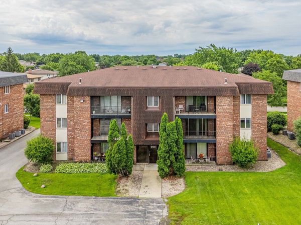9130 W 140th Street, Unit 2NE, Orland Park, IL 60462