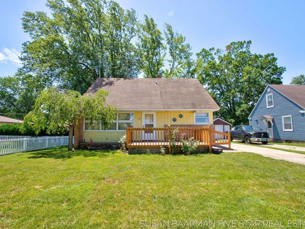 300 W 27th Street, Holland, MI 49423