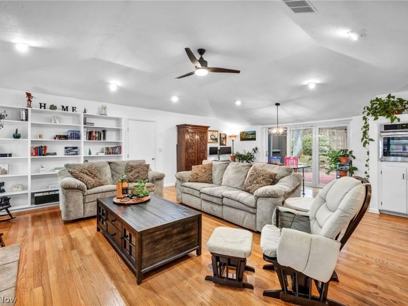 34580 Sherbrook Park Drive, Solon, OH 44139 Photo 14
