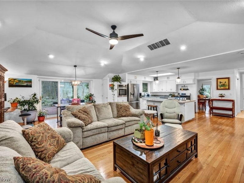 34580 Sherbrook Park Drive, Solon, OH 44139 Photo 15