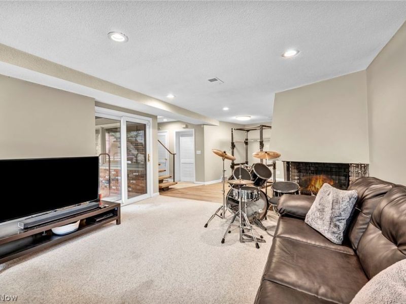 34580 Sherbrook Park Drive, Solon, OH 44139 Photo 25