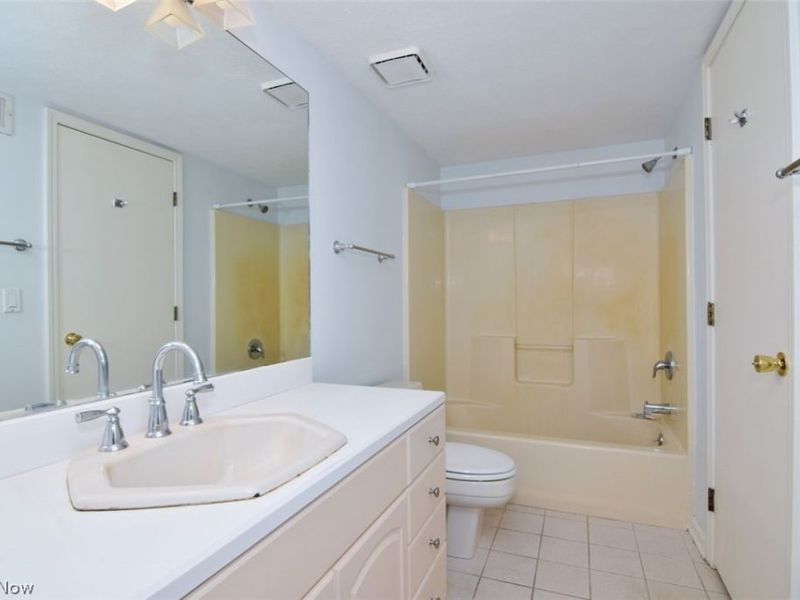 13540 Ledgebrook Lane, Chagrin Falls, OH 44022 Photo 27