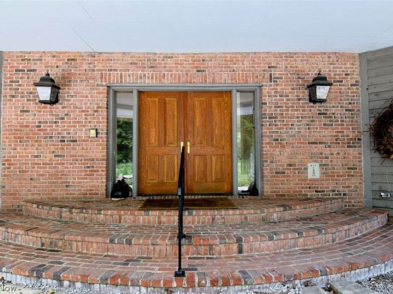 13540 Ledgebrook Lane, Chagrin Falls, OH 44022 Photo 4