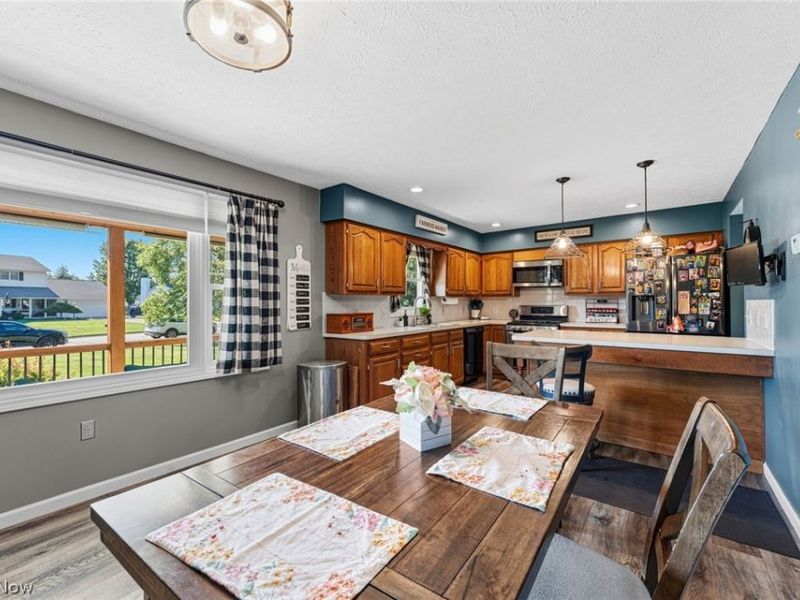 7391 Hidden Glen Drive, Amherst, OH 44001 Photo 12