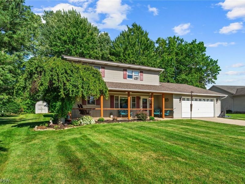 7391 Hidden Glen Drive, Amherst, OH 44001 Photo 2