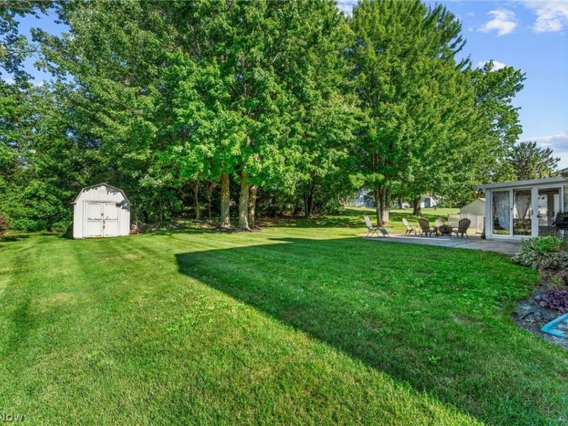 7391 Hidden Glen Drive, Amherst, OH 44001 Photo 6