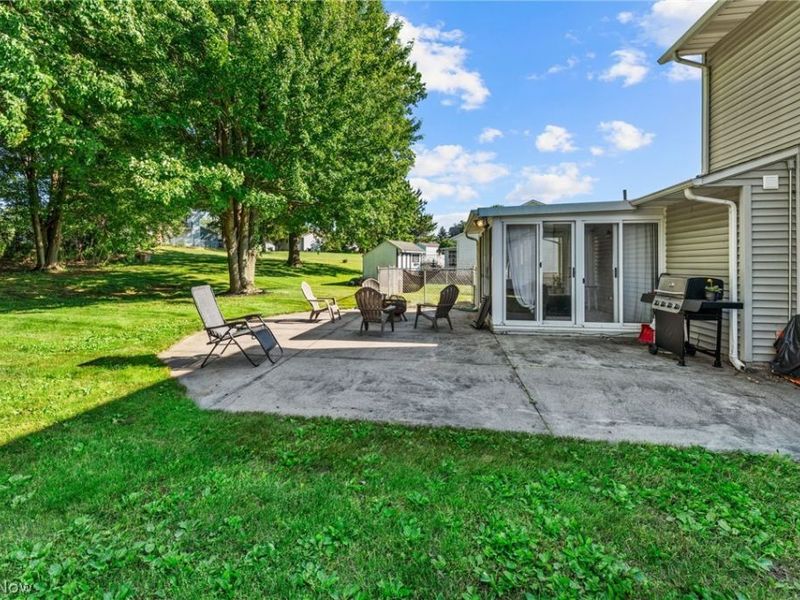 7391 Hidden Glen Drive, Amherst, OH 44001 Photo 8