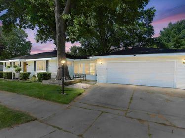 1005 Violet Road, Elkhart, IN 46514
