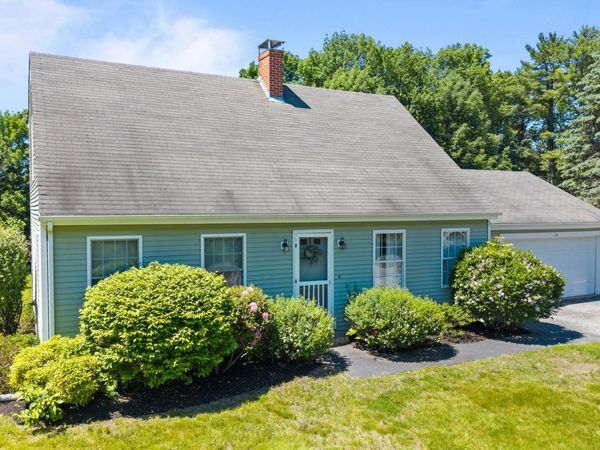19 Hillcrest Street , Hallowell, ME 04347