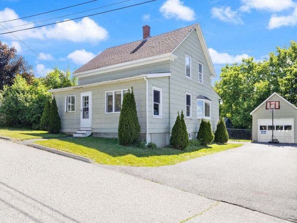 31 Dill Street , Lewiston, ME 04240