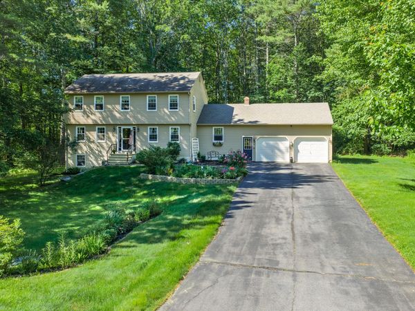9 Juniper Lane , Falmouth, ME 04105