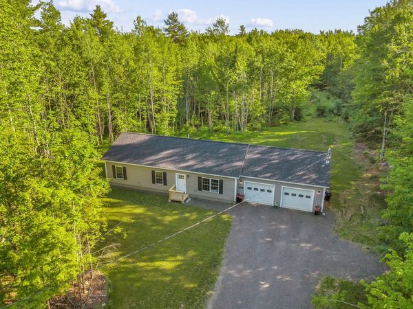 522 Avenue Road , Levant, ME 04456