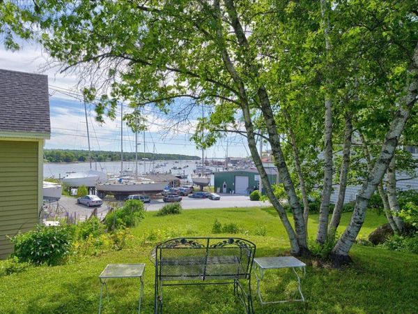104 Front Street , Belfast, ME 04915