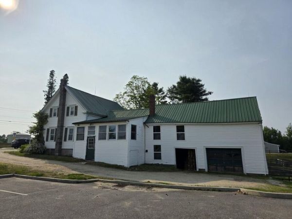 167 Main Street , Oxford, ME 04270