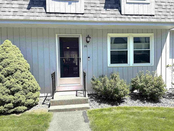 26 Bluestone Drive, Unit 26, Nashua, NH 03060