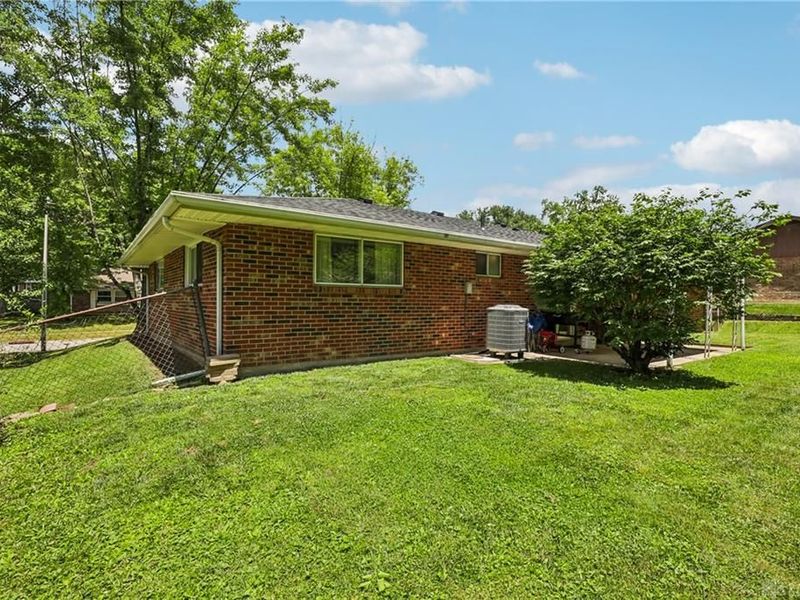 4916 Arrowview Drive, Huber Heights, OH 45424 Photo 31