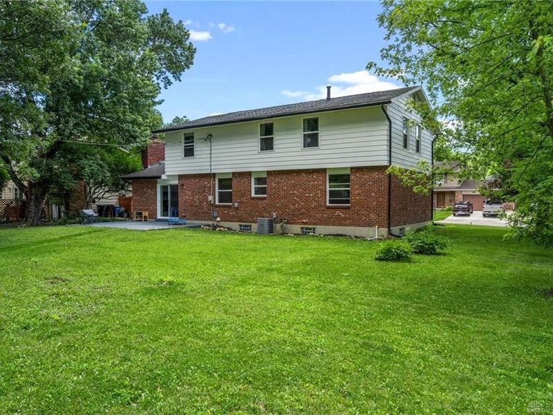 4460 Meadowsweet Drive, Dayton, OH 45424 Photo 5