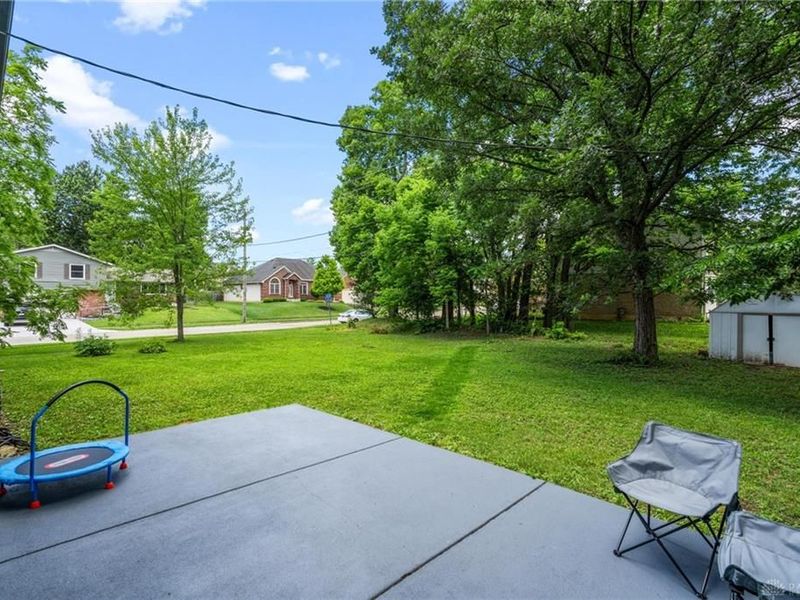 4460 Meadowsweet Drive, Dayton, OH 45424 Photo 7