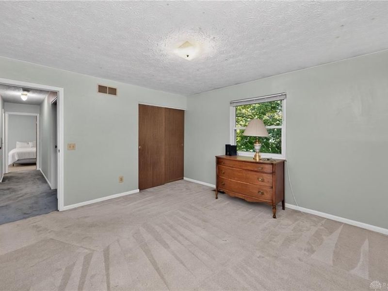 621 Glensprings Drive, Springdale, OH 45246 Photo 32