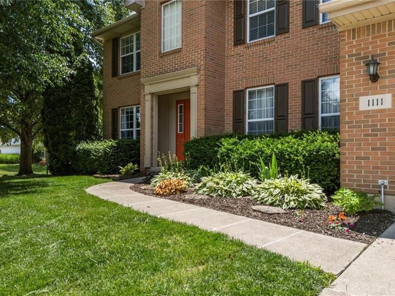 1111 Doe Circle, Fairborn, OH 45324 Photo 2